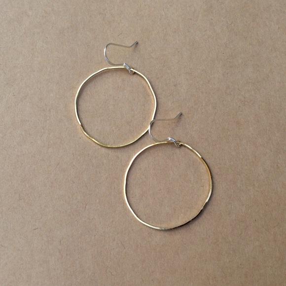 Sundance charm Circle Sterling Silver Earrings - Picture 4 of 10